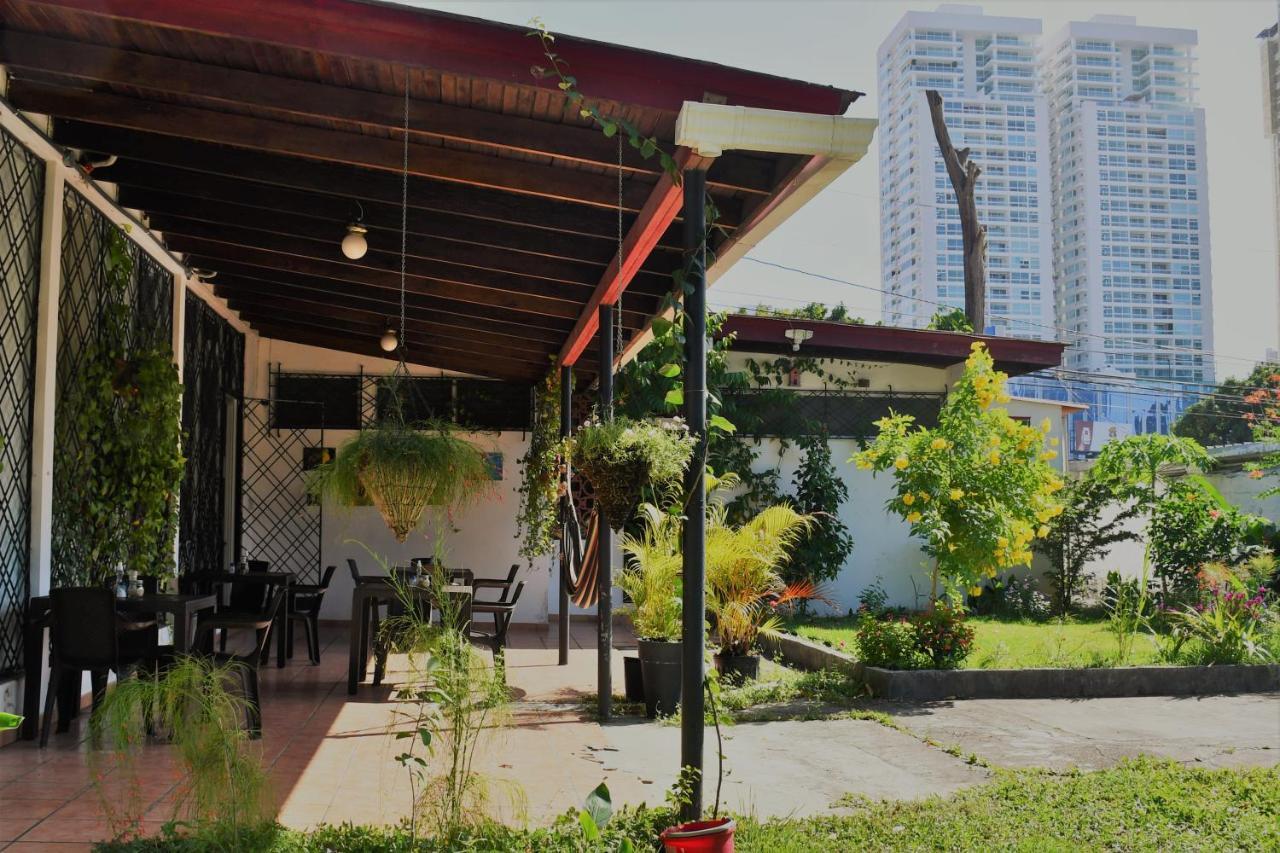 לינה וארוחת בוקר פנמה סיטי Casa Andrea מראה חיצוני תמונה